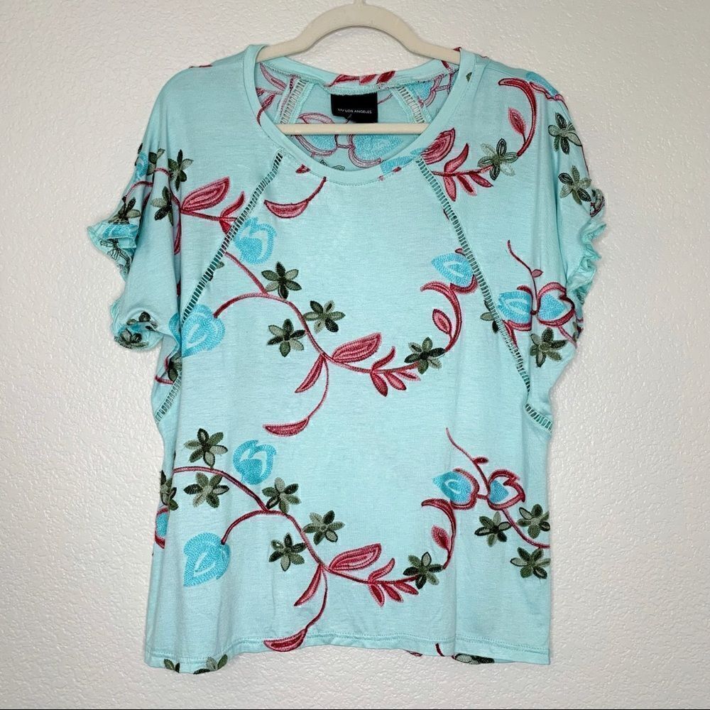 LIV Los Angeles Floral Embroidered Short Sleeves Top, Sz Medium